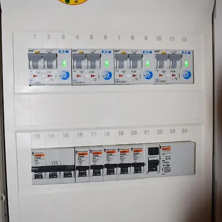 ميسفونونغ أوغيستا * وبرتال